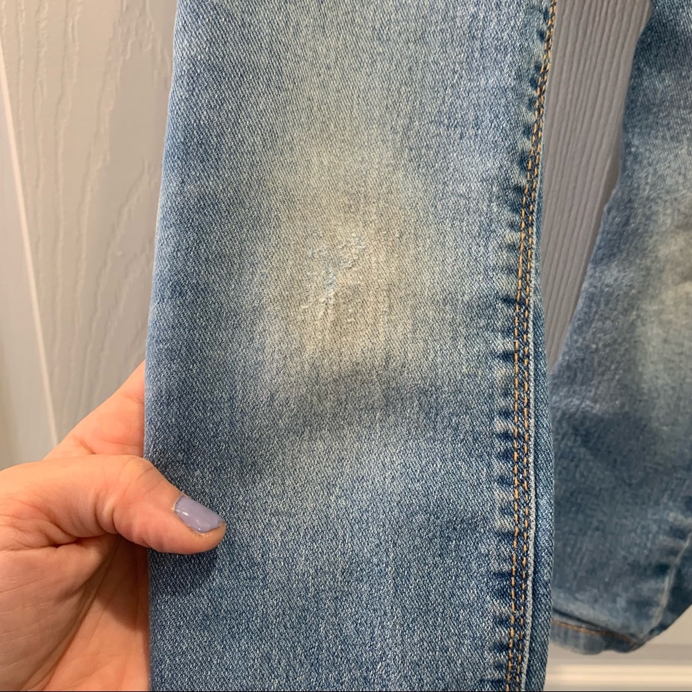 4/$20 Old Navy Light Wash Denim Jeggings- 4T - Picture 5 of 5